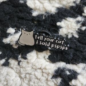 Hot Topic Black and White Cat Brooch